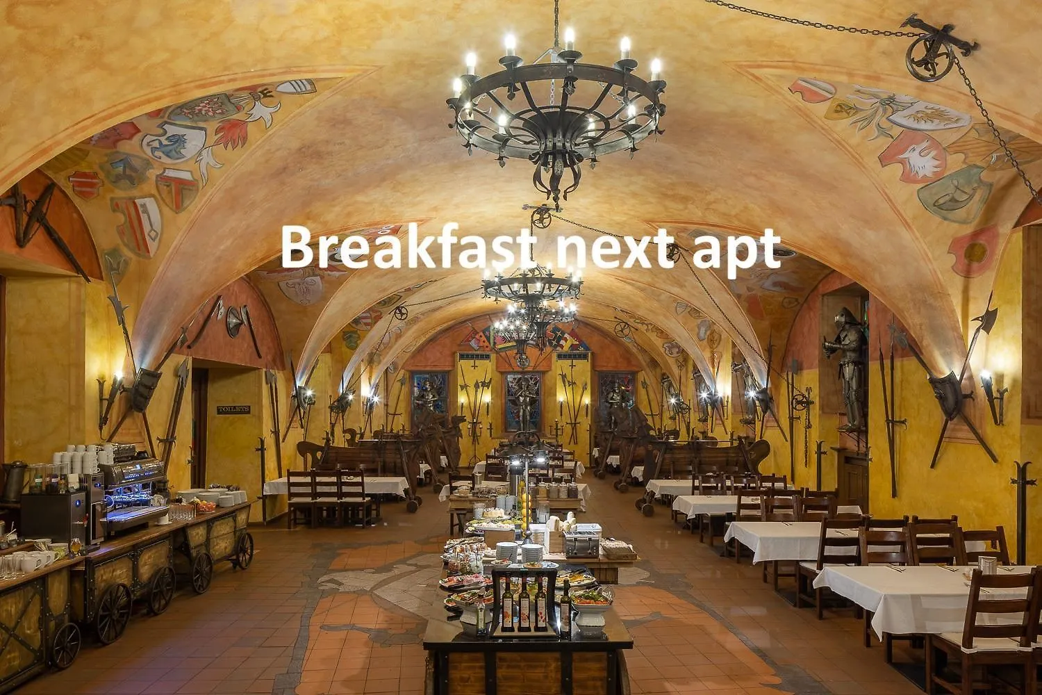 Deluxe Charles Bridge Apt Old Town, Garden View, City Centre Praga